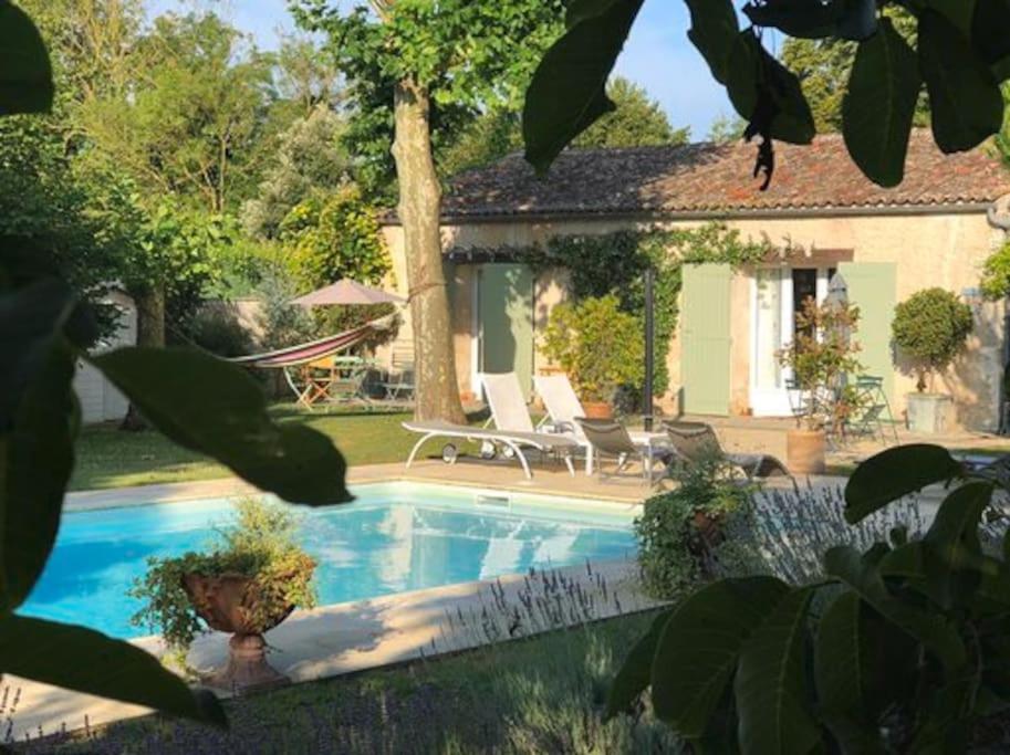 Gite 2-4 Couchages Situe Dans Un Magnifique Jardin Saint-Vivien  Extérieur photo