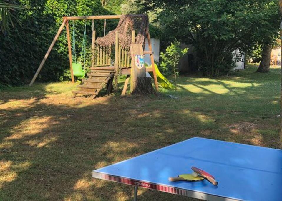 Gite 2-4 Couchages Situe Dans Un Magnifique Jardin Saint-Vivien  Extérieur photo